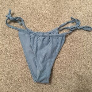 🩵Hollister thong swim bottoms